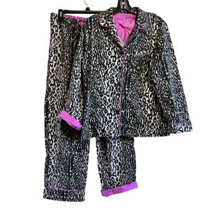 Nick & Nora Women's Leopard Print Pajama Set Long Sleeve Pants Sleepwear Medium